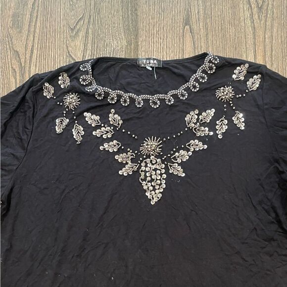 NWOT Yuna Blouse Black Embroidered Neck Short Sleeve Size S/M - Picture 2 of 5